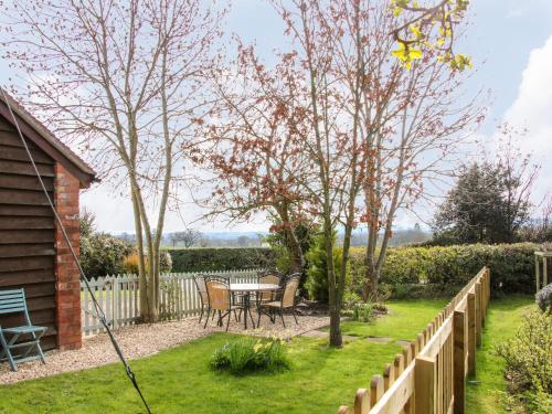 1 Royal Oak Cottages - image 10