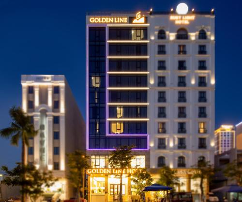 ダナン Golden Line Danang Hotel 4つ星 ホテル プール