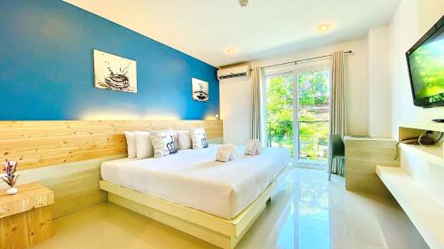 room detail thumbnail 0