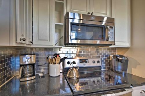 Fantastic Frisco Retreat about 1 Mile to Main St! - main image