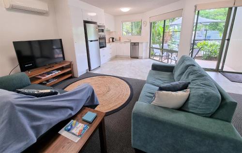 Noosa River Retreat Apartments - Perfect for Couples & Business Travel