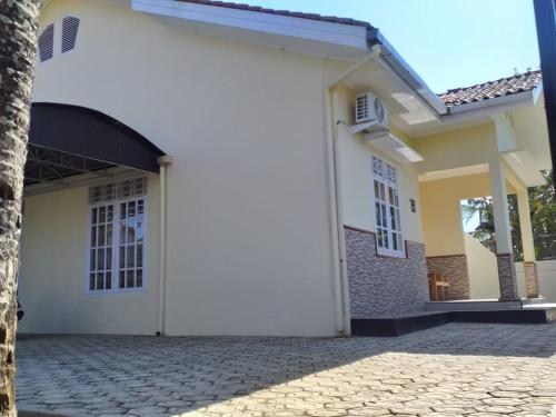 Entrance, Oemah Sadewa Homestay in Karangkandri