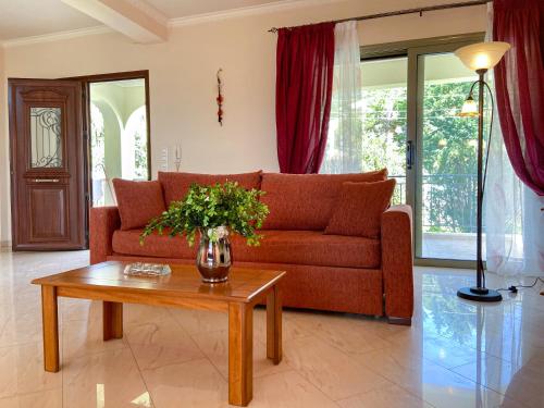 Three-Bedroom House image 10