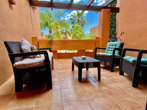 ทัศนียภาพภายนอกโรงแรม, Sunny 2Bed Resort Style Apartment New Golden Mile Estepona FREE PARKING WIFI & AIRCON in เรซิเนรา โบลาดิยา