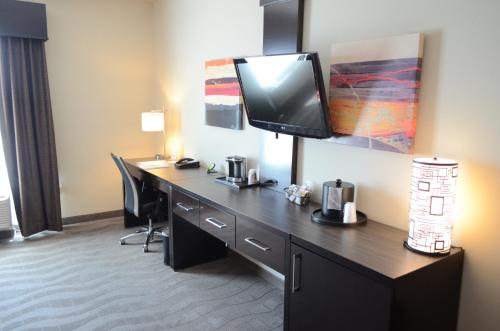 Holiday Inn & Suites Houston West - Westway Park, an IHG Hotel