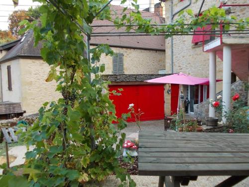 Au Soleil Levant Homestay - image 14