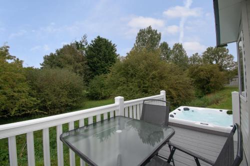 Yorkshire Lodge with Hot Tub 1