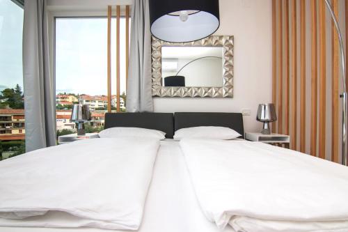 Luxury private villa Marina Portapisana - main image
