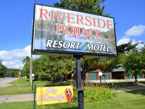 Riverside Point Resort - Accommodation - Park Rapids