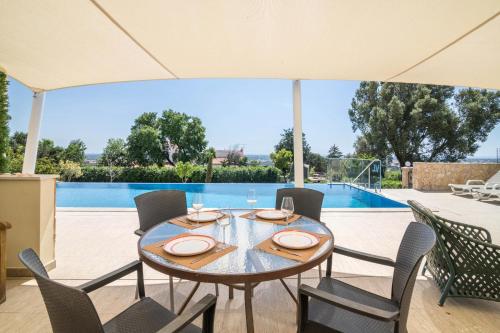 Swimming pool, Apartment Abelha in Vale Formoso