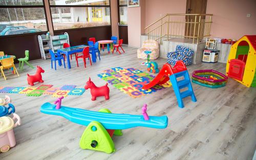 Bērnu klubs, Boutique Hotel VSK Kentavar in Dryanovo