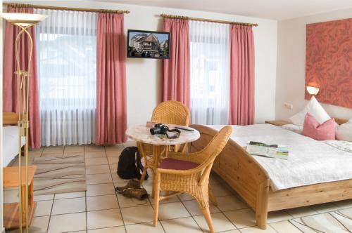 Hotel-Restaurant Im Goldenen Grund in Korperich