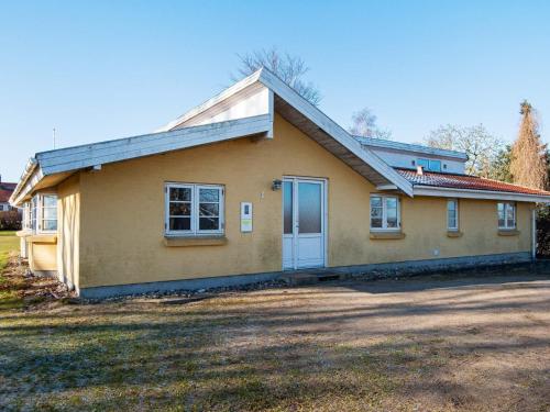 Five-Bedroom Holiday home in Børkop 1 - image 6