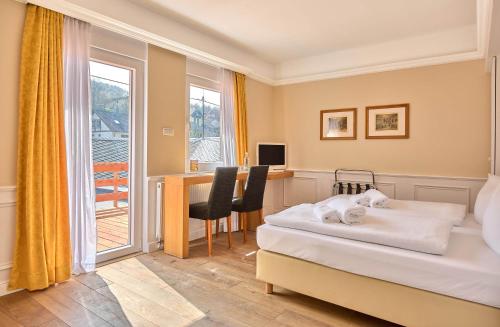 1 queen bed