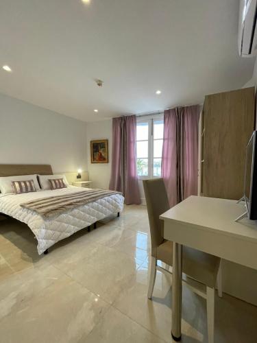 B&B Marsaxlokk - La Reggia Seaview Guesthouse - Bed and Breakfast Marsaxlokk