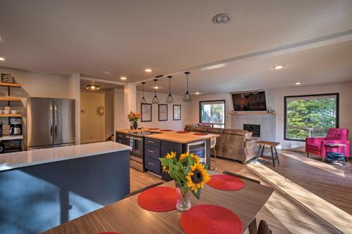 Modern Sunriver Family Home - Bikes and SHARC Passes - image 4