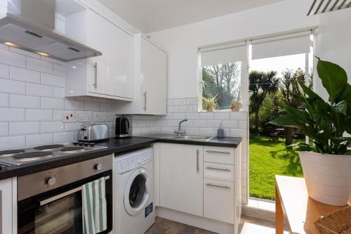 Fantastic 2BD Garden Flat in South London! London 