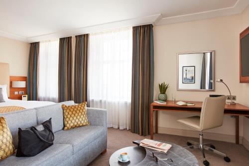 room detail thumbnail 1