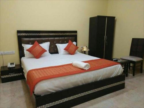 HOTEL HRS