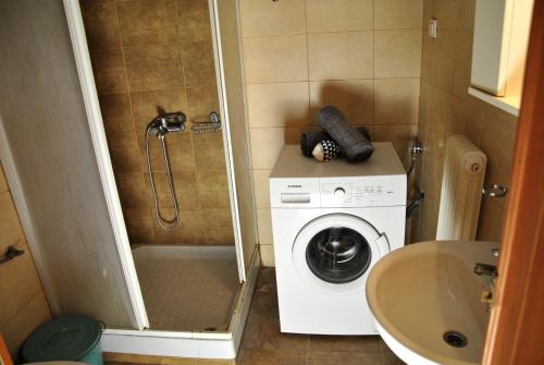 Two-Bedroom Apartment image 4