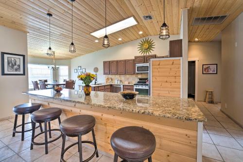 Lake Havasu Golf Course Home with Private Pool and Patio - image 14