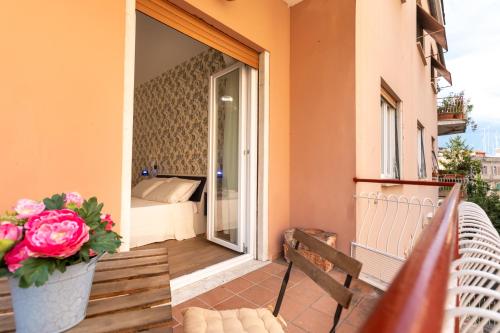 Comfy Vatican Suite 4