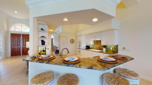 Tigertail Beach Oasis Just Few Steps and Minutes Away - image 2