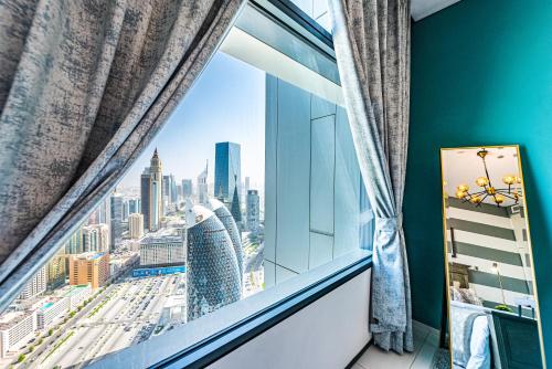 Index Tower by Radiance Vacation Stays 43rd Floor - image 3