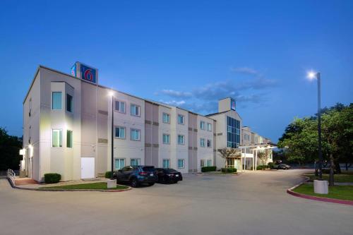 Motel 6-San Antonio, TX - Airport