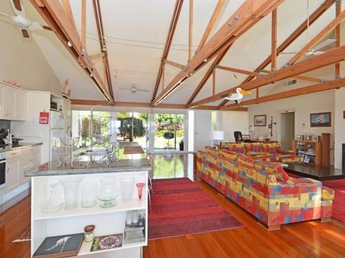 Lake Macquaries' Edgewater Lakehouse at Morisset Memories