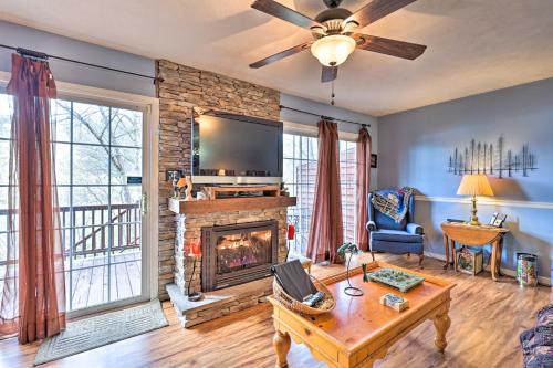Mountainside Retreat - Stunning Watauga Lake Views - image 4