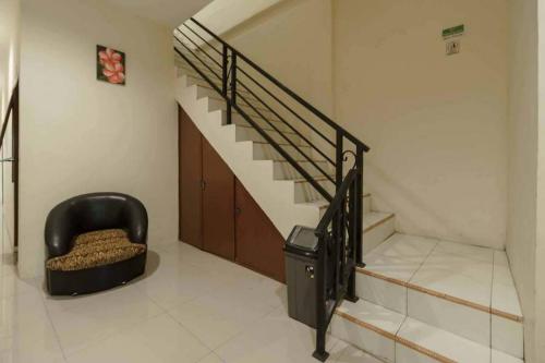 Exterior view, RedDoorz near RS Adam Malik Medan 2 in Medan Tuntungan