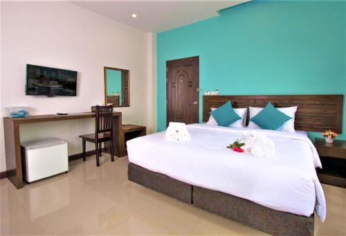 room detail thumbnail 1