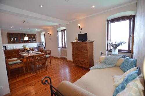 Chesa Arnolongo, Rovigno (Rovinj) (foto 7)