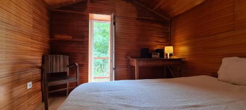 1 queen bed