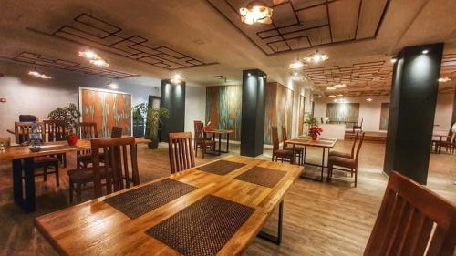 波薩達酒店 (Hotel Posada) in 阿爾傑什河畔庫爾泰亞