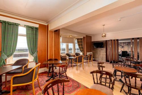 Pub/Lounge, The Headlands in Déli Part