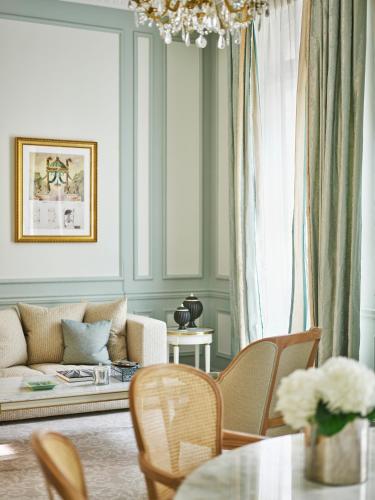 296207386 Le Meurice – Dorchester Collection