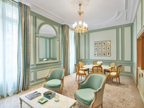 296207406 Le Meurice – Dorchester Collection