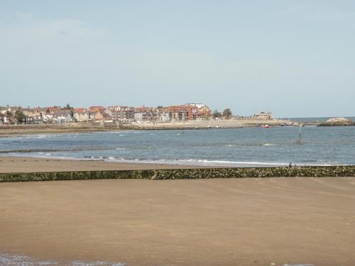 5 Sea Bank Road - image 10