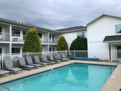 Bassein, Homestead Suites - Fish Creek in Fish Creek (WI)
