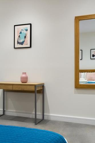 BRAND NEW Queens Park Apartments by Flying Butler - image 11