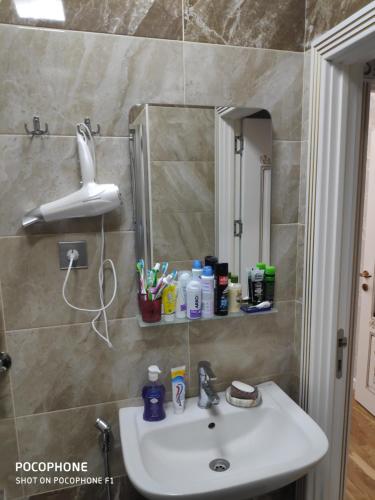 Guest house boulevard 1