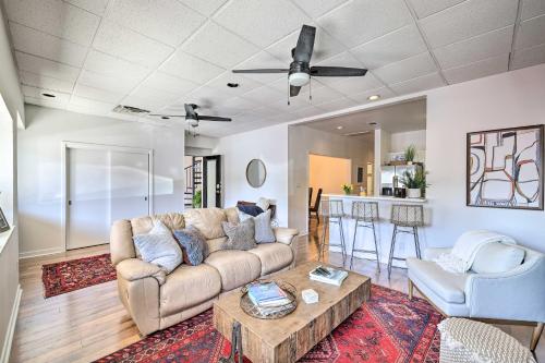 Renovated Dtwn Retreat Less Than 1 Mi to Plaza Park! in San Marcos, USA