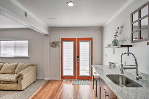 Convenient Burien Getaway 10 Mi to Dtwn SEA! - image 7