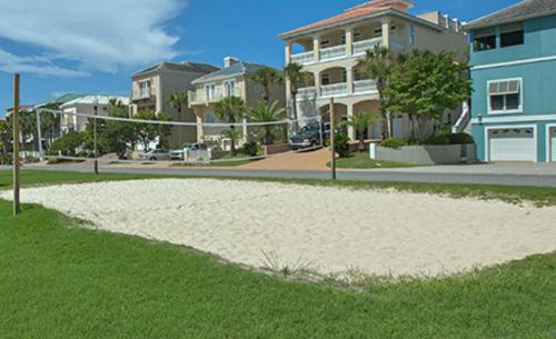 Ocean Breeze Cottage by RealJoy Vacations - image 4
