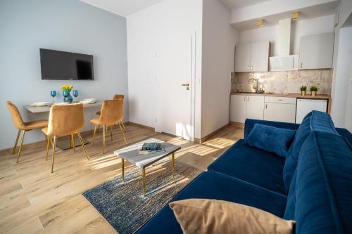One-Bedroom Apartment image 9
