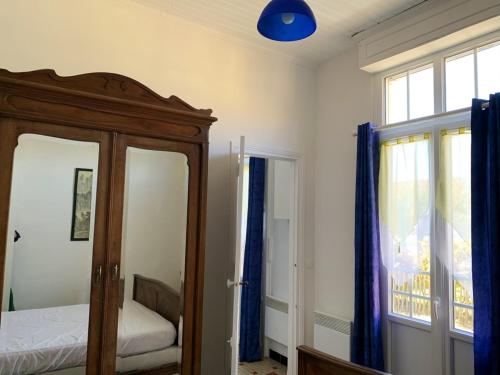 House with 2 bedrooms in Soulac sur Mer with enclosed garden 200 m from the beach - image 13