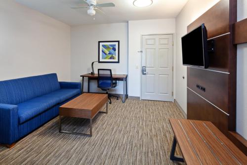 Holiday Inn Express & Suites Rancho Mirage - Palm Spgs Area, an IHG Hotel