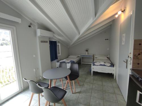  Venus Rooms in Kateliós